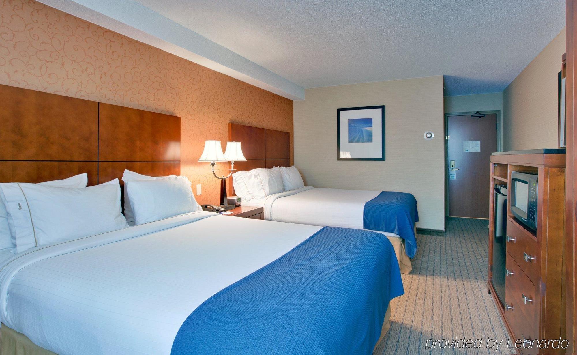 Sandman Hotel & Suites London Downtown Room photo